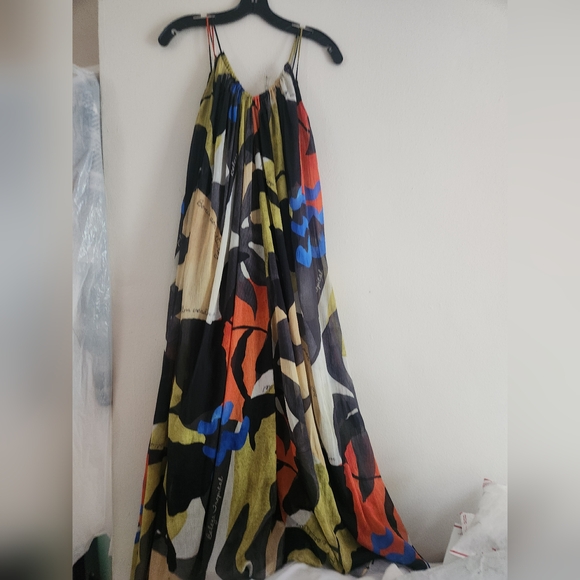 H&M A-line maxi dress Summer 2024 black Patterned/multicolored. NO LOW BALLING!! - Picture 2 of 9